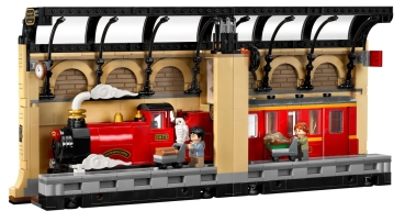 Preview: Inhalt: LEGO Harry Potter 76450 Buchstütze: Hogwarts Express