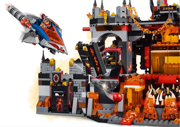 LEGO Nexo Knights 70323 Jestros Vulkanfestung, Detail 1